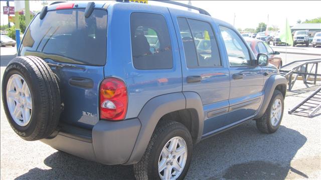 2003 Jeep Liberty Elk Conversion Van