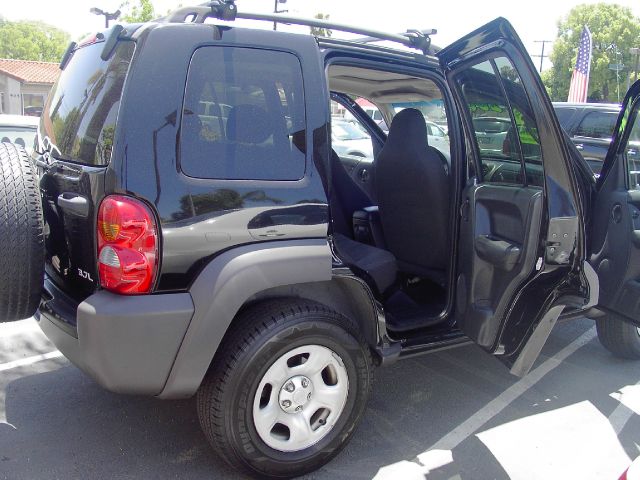 2003 Jeep Liberty Extended Cab V8 LT W/1lt