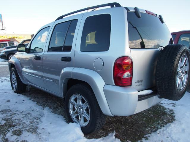 2003 Jeep Liberty SLT 25