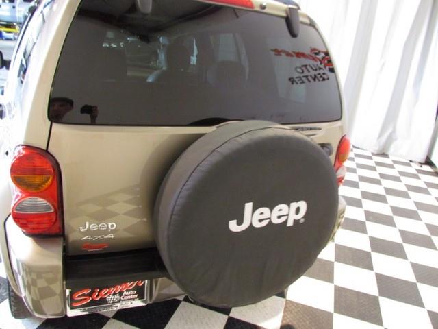 2003 Jeep Liberty SLT 25