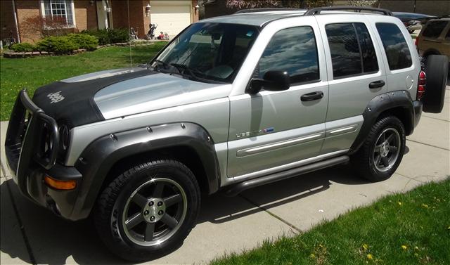 2003 Jeep Liberty CREW LT