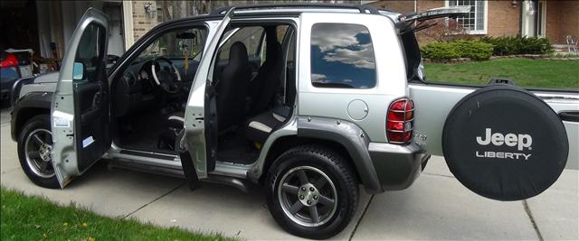 2003 Jeep Liberty CREW LT