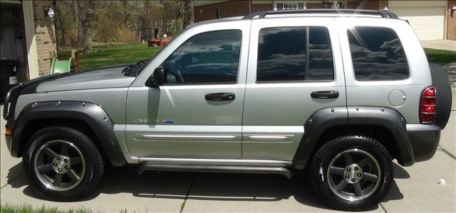 2003 Jeep Liberty CREW LT