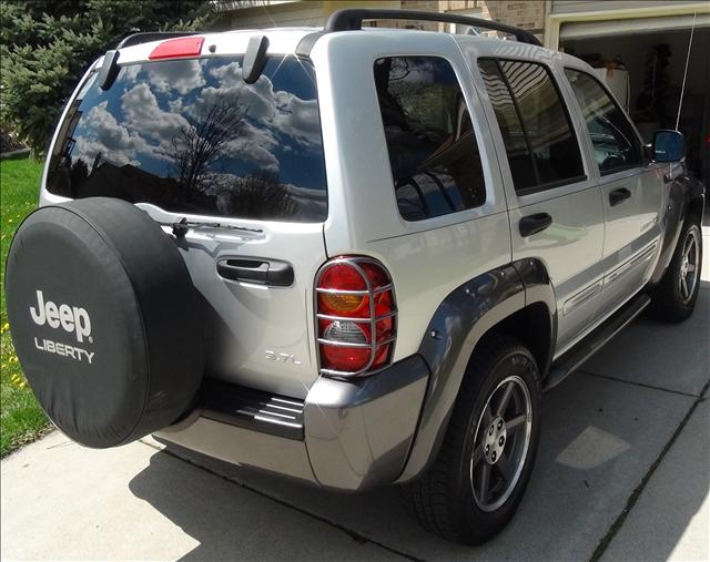 2003 Jeep Liberty CREW LT