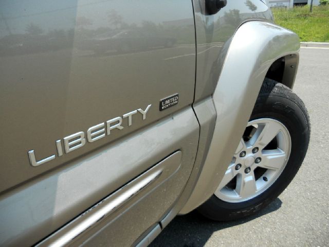 2003 Jeep Liberty Super