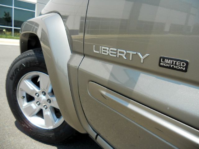 2003 Jeep Liberty Super