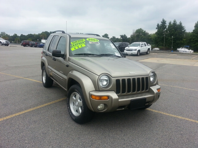 2003 Jeep Liberty SLT 25