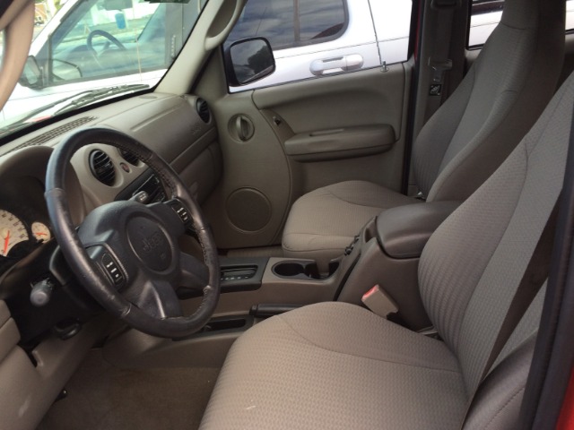 2003 Jeep Liberty Extended Cab V8 LT W/1lt