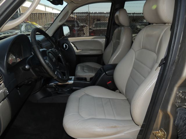 2004 Jeep Liberty Extended Sport Util 4D