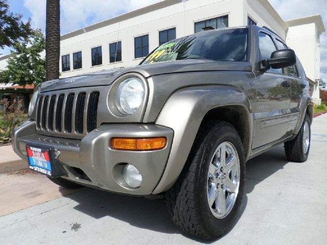 2004 Jeep Liberty SLT 25