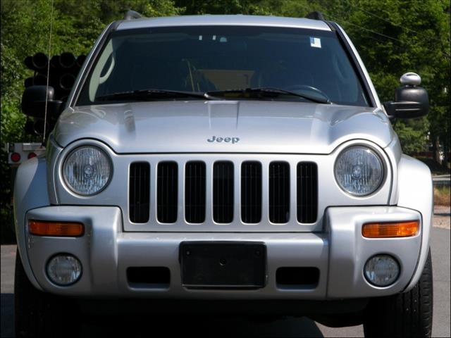 2004 Jeep Liberty SLT 25