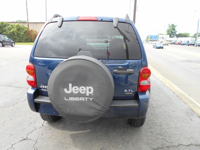 2004 Jeep Liberty Unknown