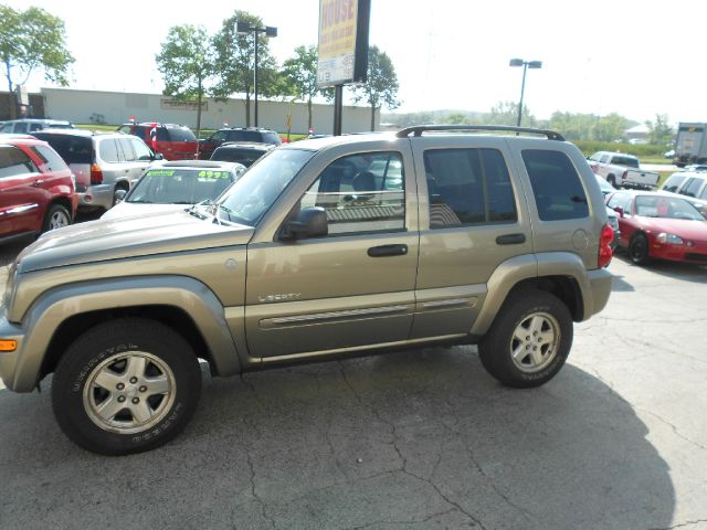 2004 Jeep Liberty Super