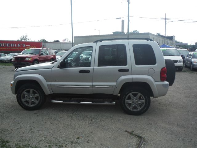 2004 Jeep Liberty Super