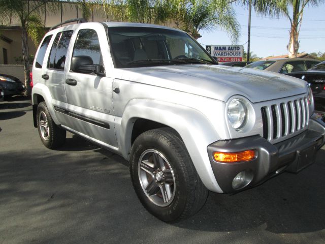 2004 Jeep Liberty 4-door 2WD