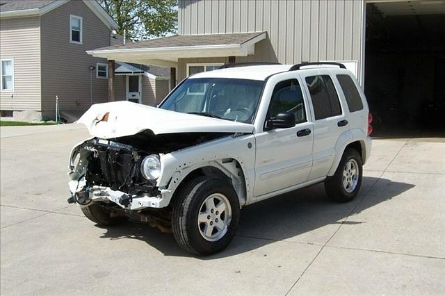 2004 Jeep Liberty SLT 25