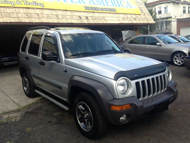 2004 Jeep Liberty LT Tv-dvdleathersunroof3rowcarfax Available