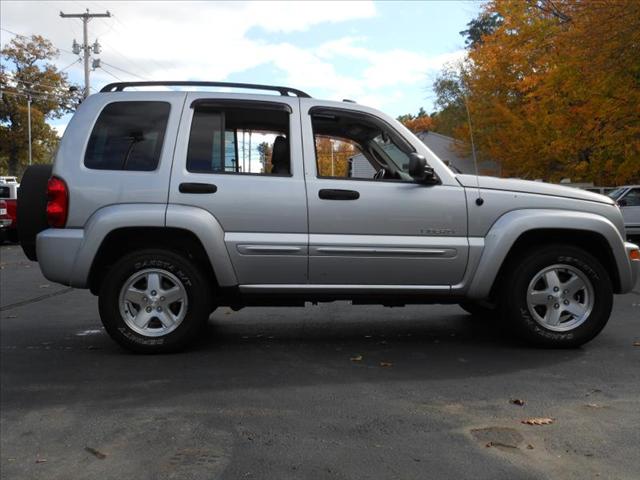 2004 Jeep Liberty Super