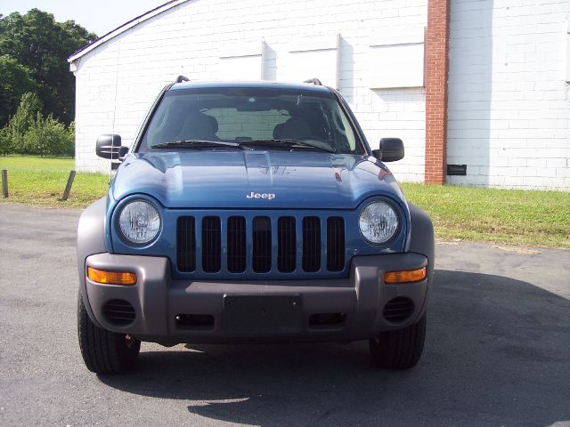 2004 Jeep Liberty Elk Conversion Van