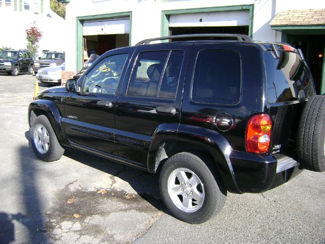 2004 Jeep Liberty Super