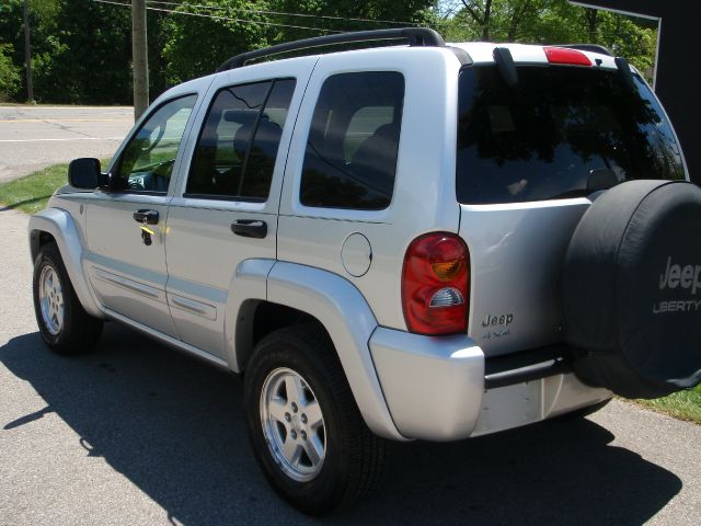 2004 Jeep Liberty Super