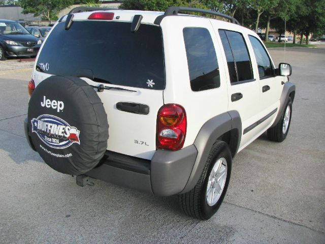 2004 Jeep Liberty Extended Cab V8 LT W/1lt