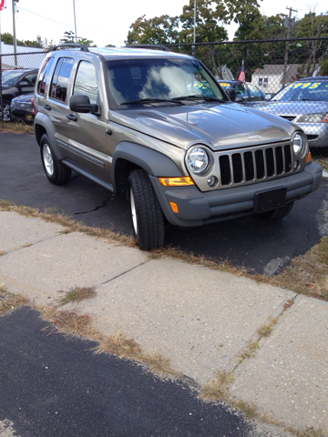 2005 Jeep Liberty Elk Conversion Van