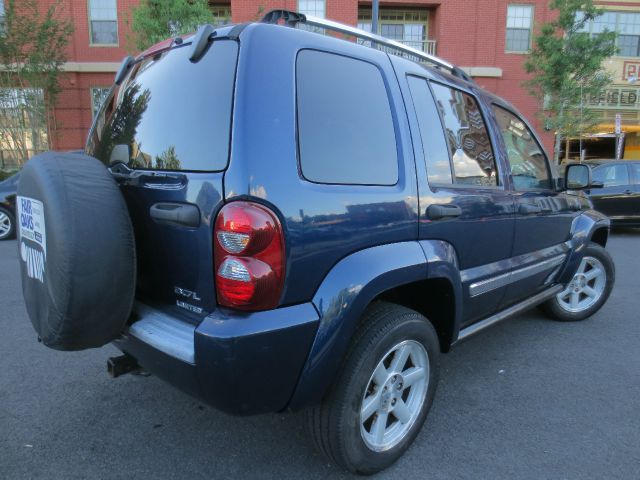 2005 Jeep Liberty Super