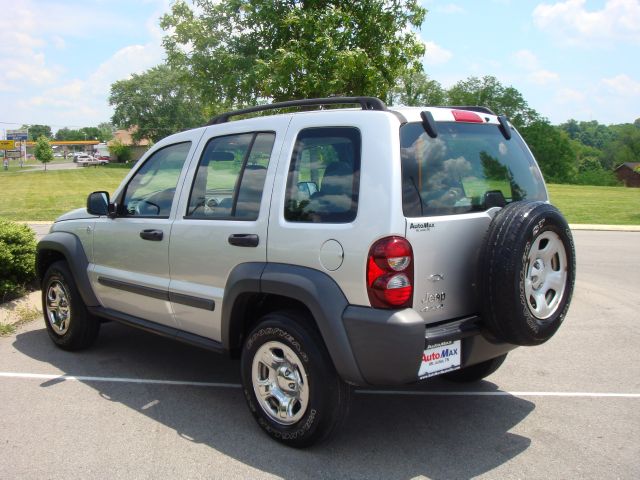 2005 Jeep Liberty Super