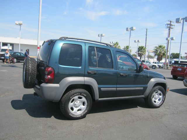 2005 Jeep Liberty Elk Conversion Van