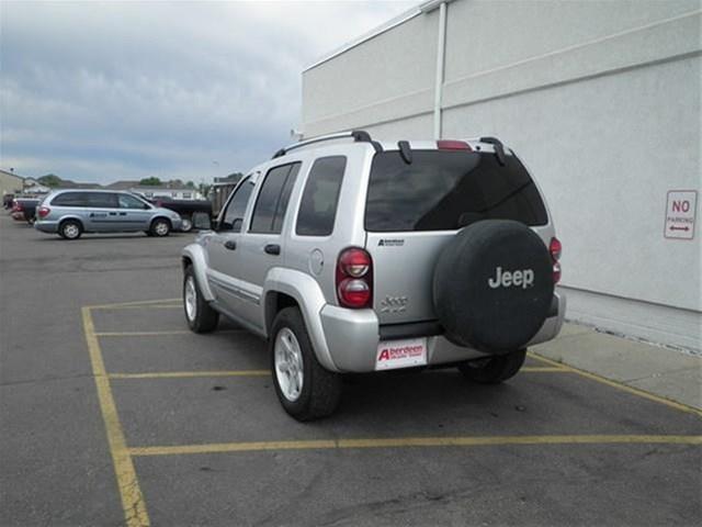 2005 Jeep Liberty C1500 Scottsdale