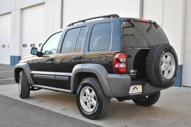 2005 Jeep Liberty Elk Conversion Van