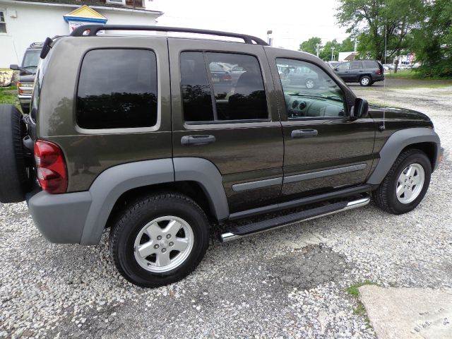 2005 Jeep Liberty Elk Conversion Van