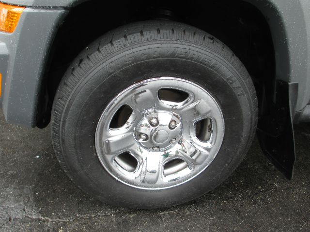 2005 Jeep Liberty Elk Conversion Van