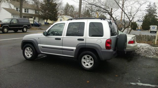 2005 Jeep Liberty 2WD Ext Cab 125.9 SL