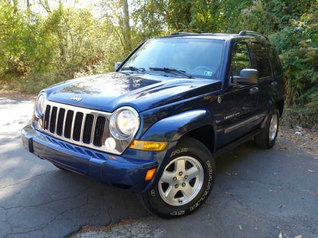 2005 Jeep Liberty SLT 25