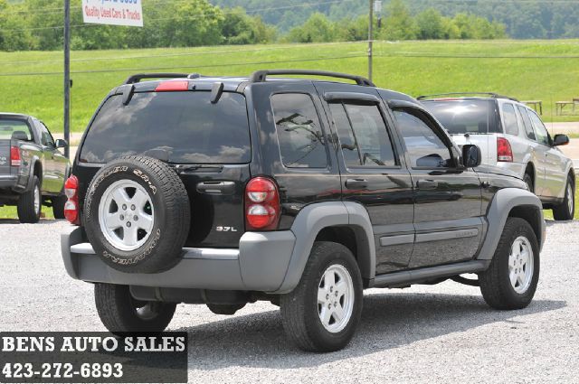 2005 Jeep Liberty Elk Conversion Van