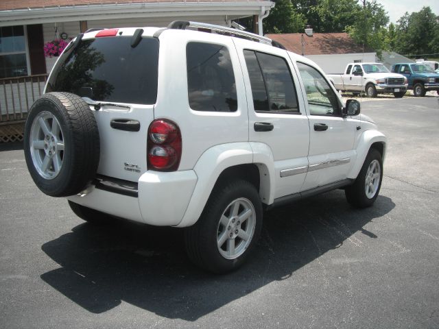 2005 Jeep Liberty Super