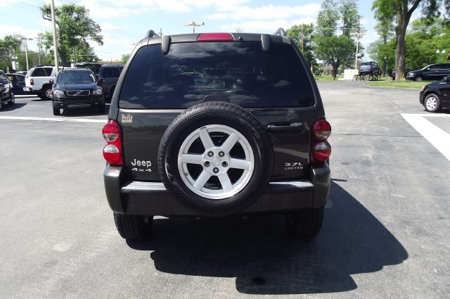 2005 Jeep Liberty Super