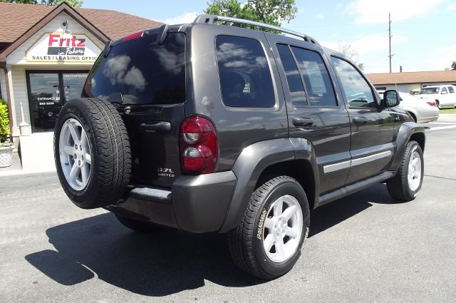 2005 Jeep Liberty Super