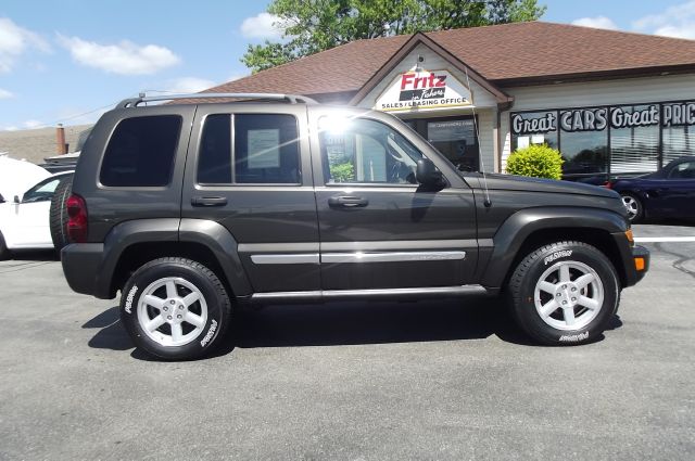 2005 Jeep Liberty Super