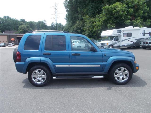 2005 Jeep Liberty Unknown