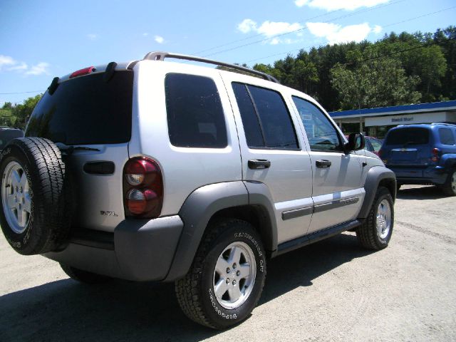 2005 Jeep Liberty Elk Conversion Van