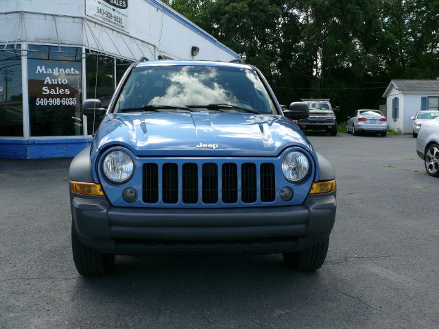 2005 Jeep Liberty Elk Conversion Van