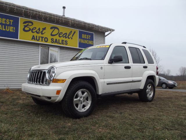 2006 Jeep Liberty 2dr Cpe GLS TDI Auto Hatchback