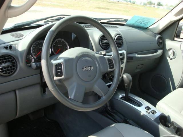 2006 Jeep Liberty SLT 25