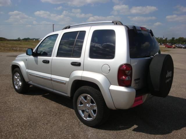 2006 Jeep Liberty SLT 25