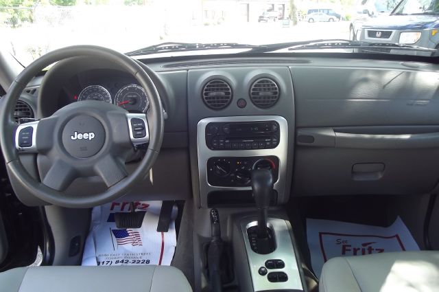 2006 Jeep Liberty Super