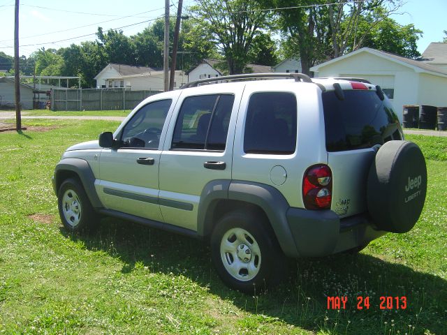 2006 Jeep Liberty Elk Conversion Van