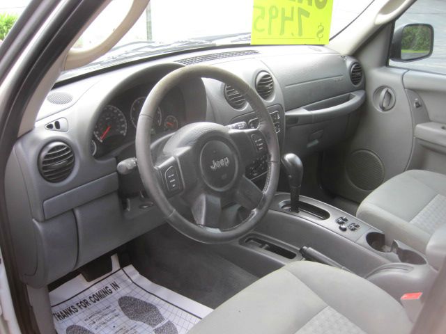 2006 Jeep Liberty Extended Cab V8 LT W/1lt